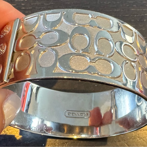 Coach cuff bracelet - Picture 3 of 5